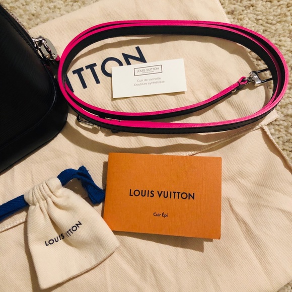 ‼️SOLD‼️ Authentic Louis Vuitton Alma BB Epi Noir - Picture 6 of 8